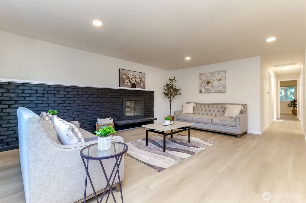 Photo of 2727 S 357th Place, Federal Way, WA 98003 (MLS # 2471839)