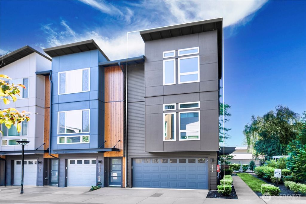 Photo of 13905 NE 15th Court, Bellevue, WA 98005 (MLS # 2414310)