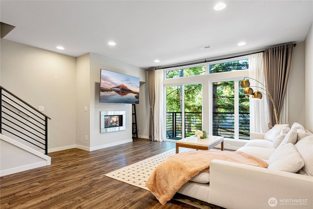 Photo of 13905 NE 15th Court, Bellevue, WA 98005 (MLS # 2414310)