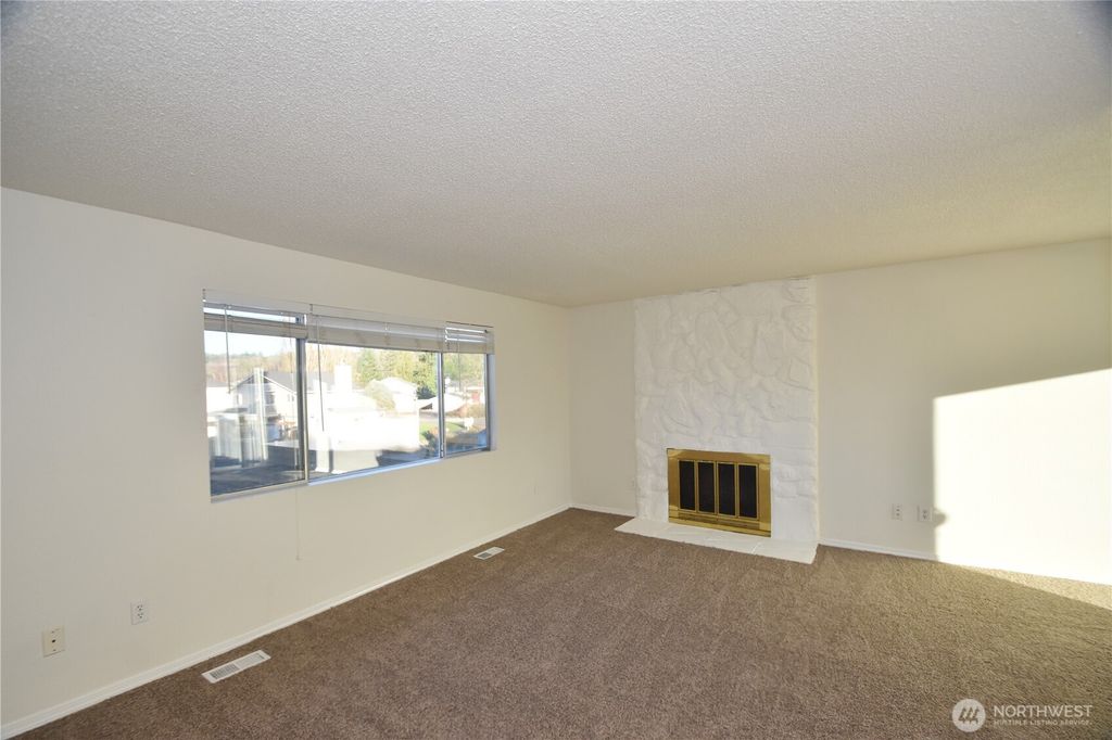 Photo of 6802 88th Place NE, Marysville, WA 98270 (MLS # 2474546)
