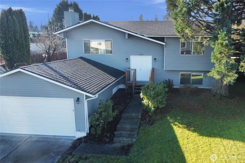 Photo of 6802 88th Place NE, Marysville, WA 98270 (MLS # 2474546)