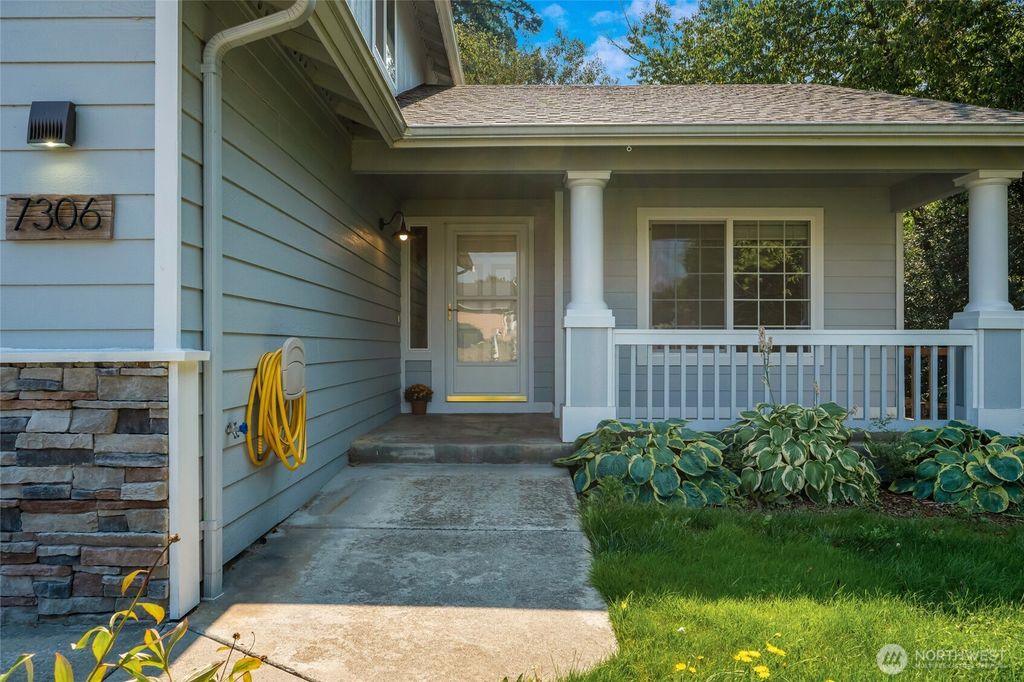 Photo of 7306 278th Place, Stanwood, WA 98292 (MLS # 2403612)