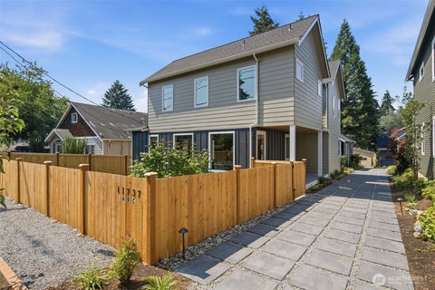 Photo of 11737 40th Avenue NE #A, Seattle, WA 98125 (MLS # 2565051)