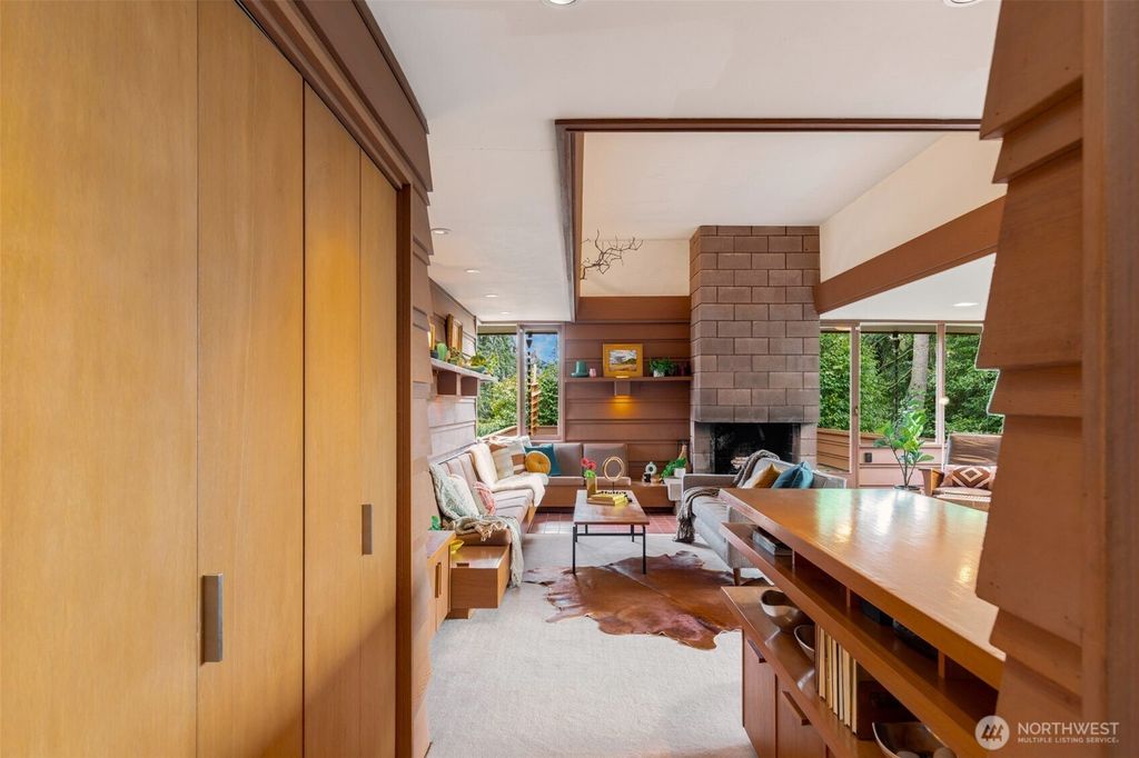 Photo of 3303 S Massachusetts Street, Seattle, WA 98144 (MLS # 2476574)