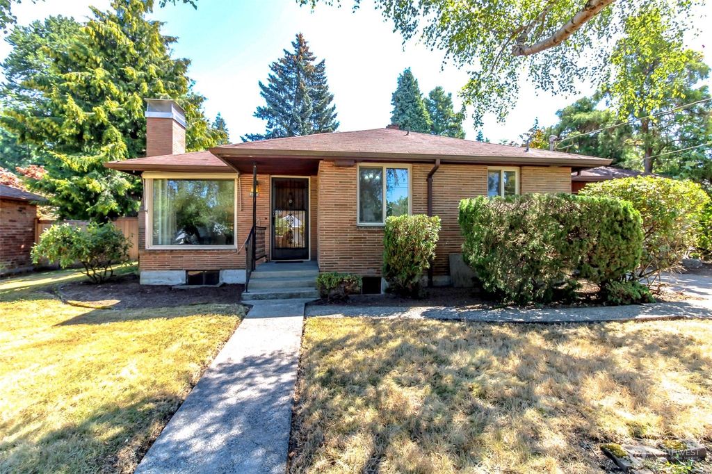 Photo of 9848 40th Avenue SW, Seattle, WA 98136 (MLS # 2010024)