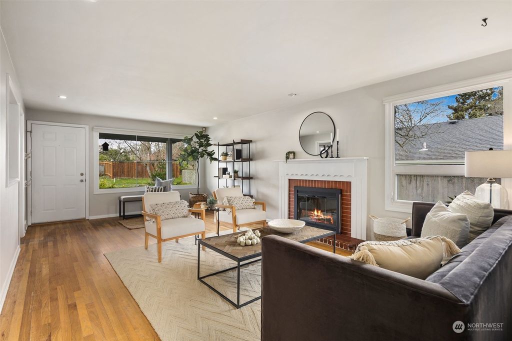 Photo of 8050 42nd Avenue NE, Seattle, WA 98115 (MLS # 2048429)