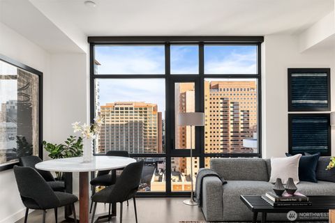 Photo of 889 Avenue Square NE #708, Bellevue, WA 98004 (MLS # 2471910)