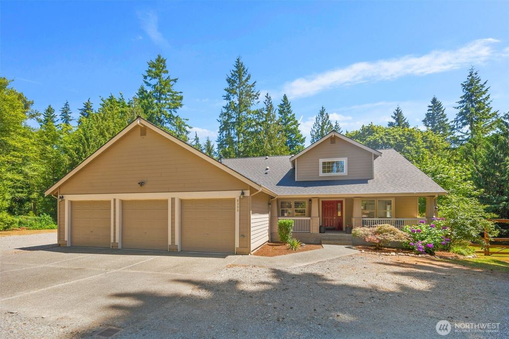 Photo of 5308 245th Avenue NE, Redmond, WA 98053 (MLS # 2407935)