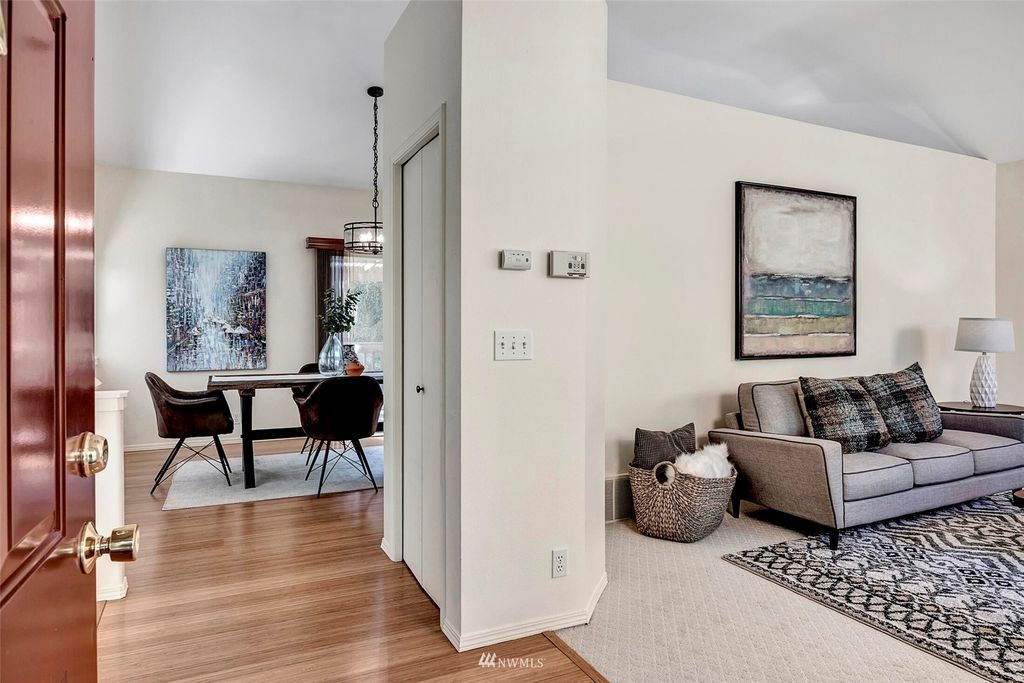Photo of 8007 NE 169th Street, Kenmore, WA 98028 (MLS # 1973624)