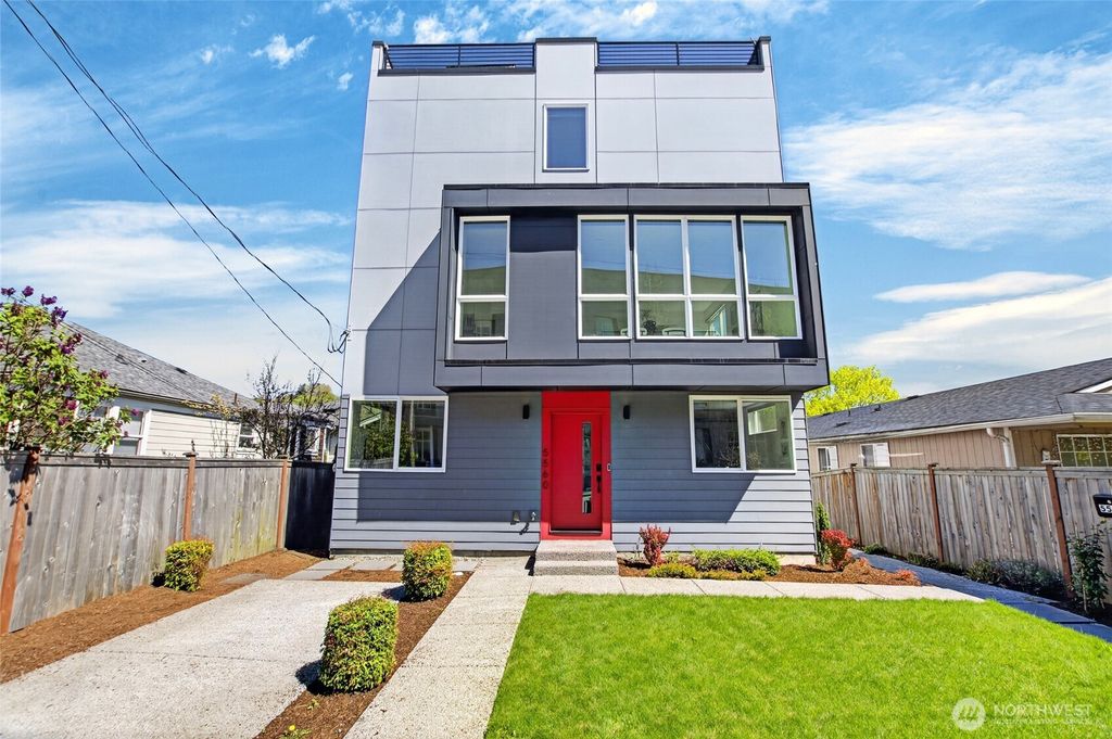 Photo of 5560 15th Avenue S, Seattle, WA 98108 (MLS # 2500712)