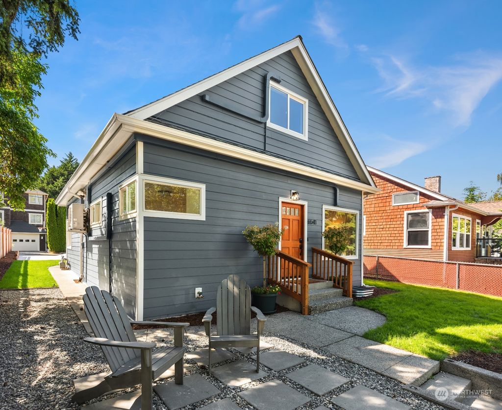 Photo of 6541 Sunnyside Avenue N, Seattle, WA 98103 (MLS # 2275436)