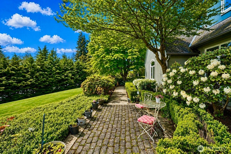 18248 240th Ave SE