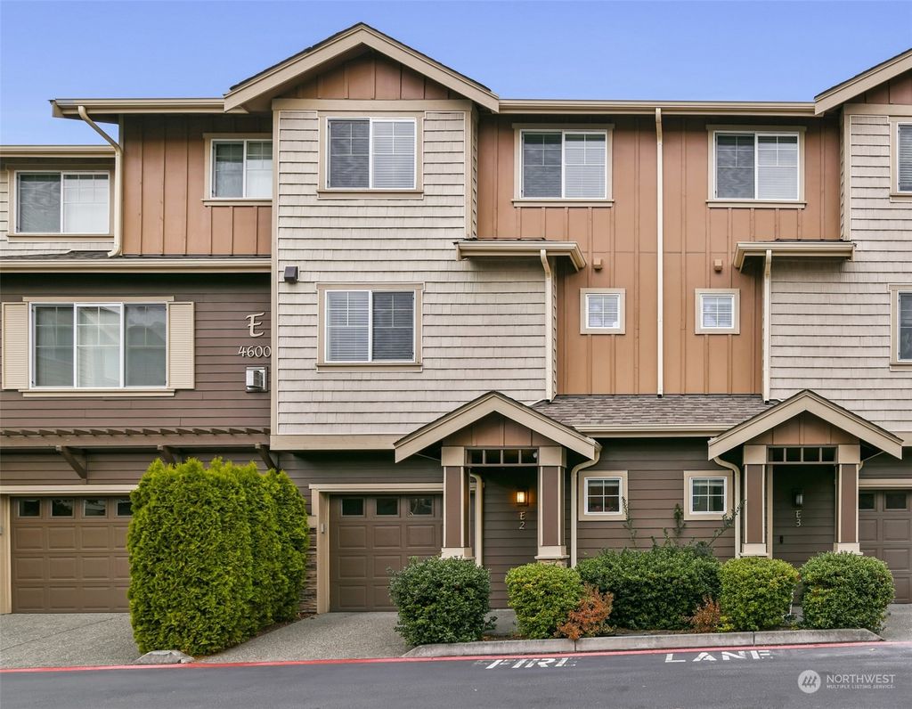 Photo of 4600 NE 3rd Lane #E2, Renton, WA 98059 (MLS # 2020065)