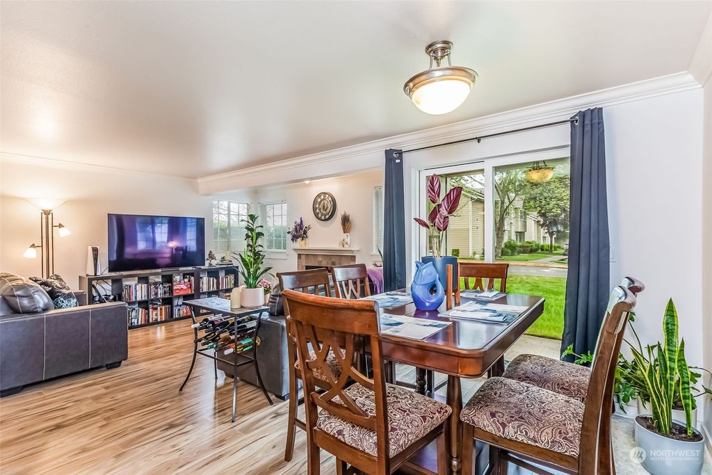 Photo of 28704 18th Avenue S #V101, Federal Way, WA 98003 (MLS # 2065078)