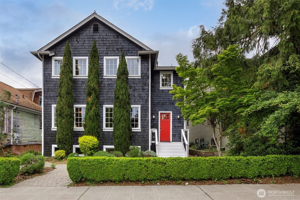 Photo of 5726 Kirkwood Place N, Seattle, WA 98103 (MLS # 2520579)