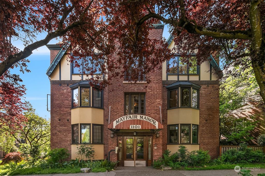 Photo of 1101 17th Avenue #304, Seattle, WA 98122 (MLS # 2237761)