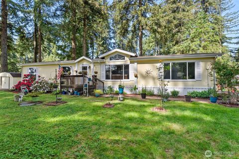 Photo of 17340 Sargent Rd SW RD #8, Rochester, WA 98579 (MLS # 2527462)