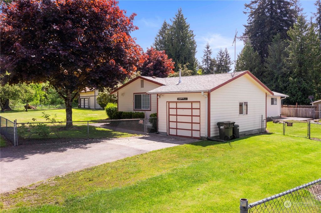 Photo of 19447 SE 176th Street, Renton, WA 98058 (MLS # 2237994)