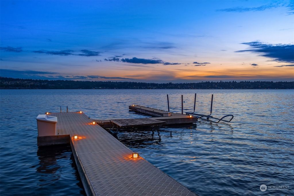 Photo of 11085 Champagne Point Road NE, Kirkland, WA 98034 (MLS # 2291407)