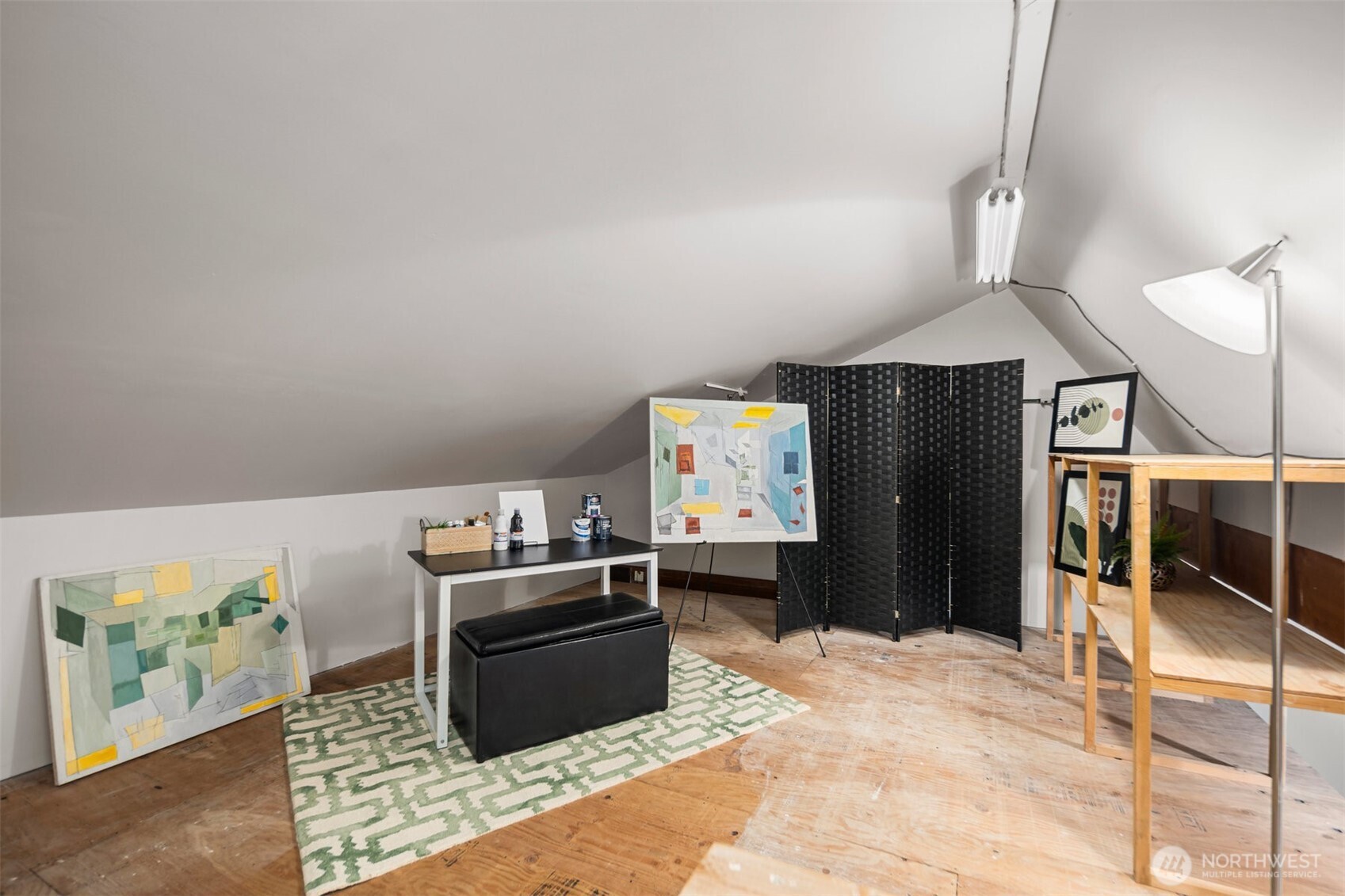 Redmond, Washington 98052, United States, 3 Bedrooms Bedrooms, ,2 BathroomsBathrooms,Residential,Pending,145361