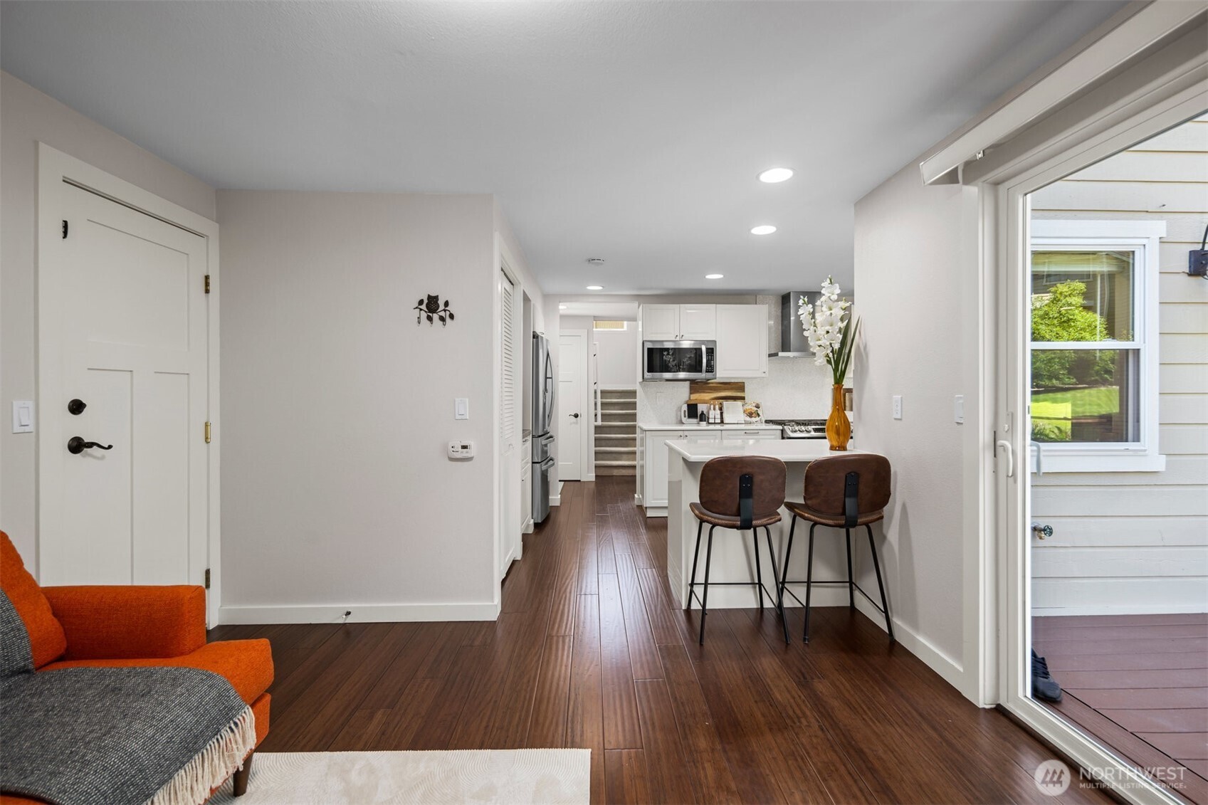 Redmond, Washington 98052, United States, 3 Bedrooms Bedrooms, ,2 BathroomsBathrooms,Residential,Pending,145361