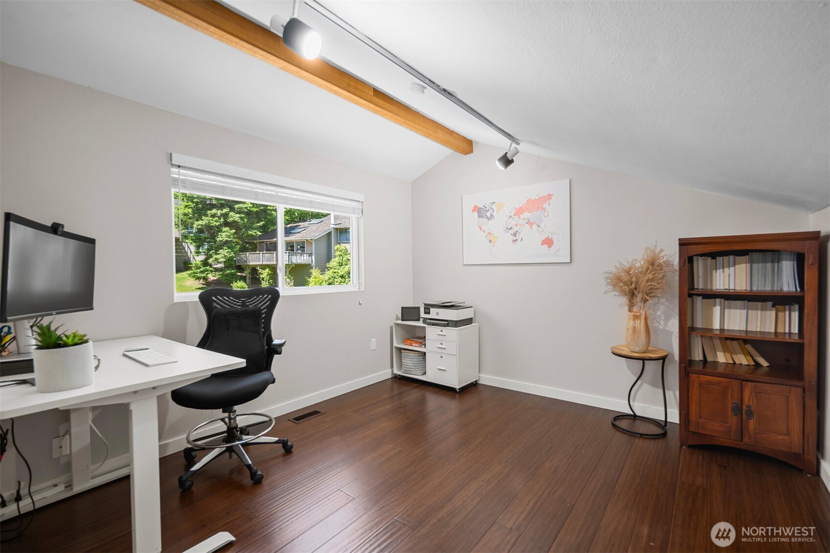 Redmond, Washington 98052, United States, 3 Bedrooms Bedrooms, ,2 BathroomsBathrooms,Residential,Pending,145361