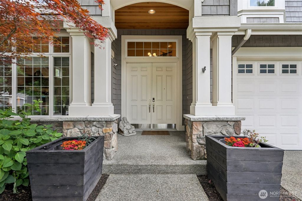 Photo of 2947 275th Avenue SE, Sammamish, WA 98075 (MLS # 2400648)