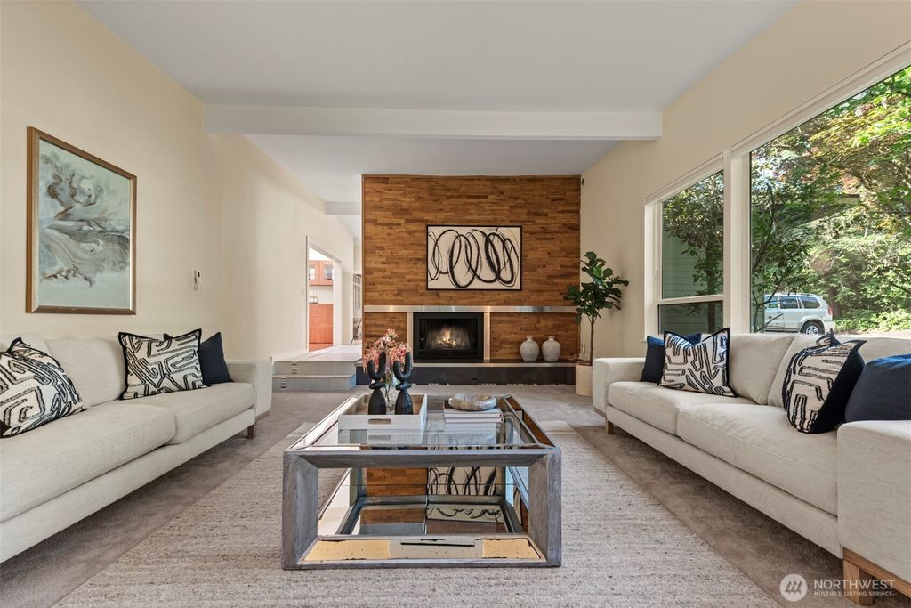 Photo of 1400 143rd Place NE, Bellevue, WA 98007 (MLS # 2541130)