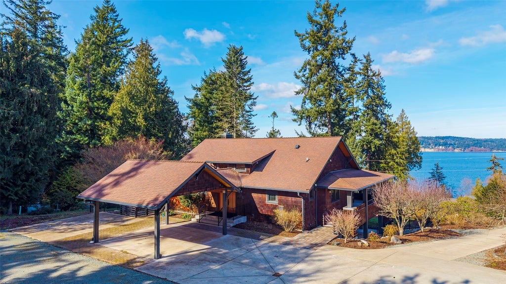 Photo of 631 Maple Heights Road, Camano Island, WA 98282 (MLS # 2595235)