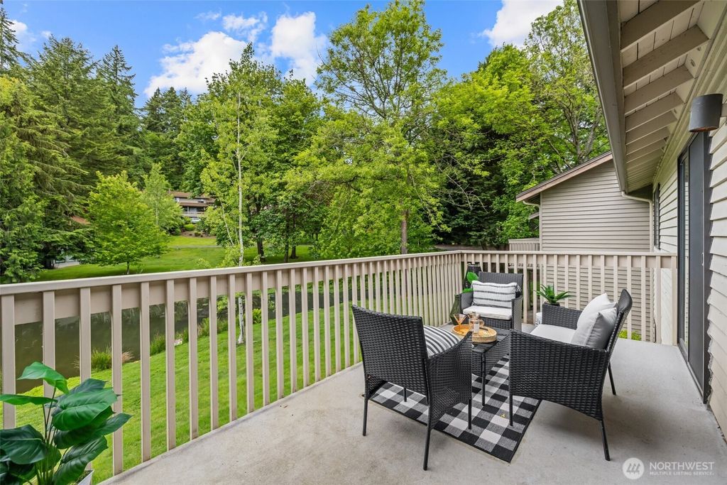 listing image 9367460209185181337