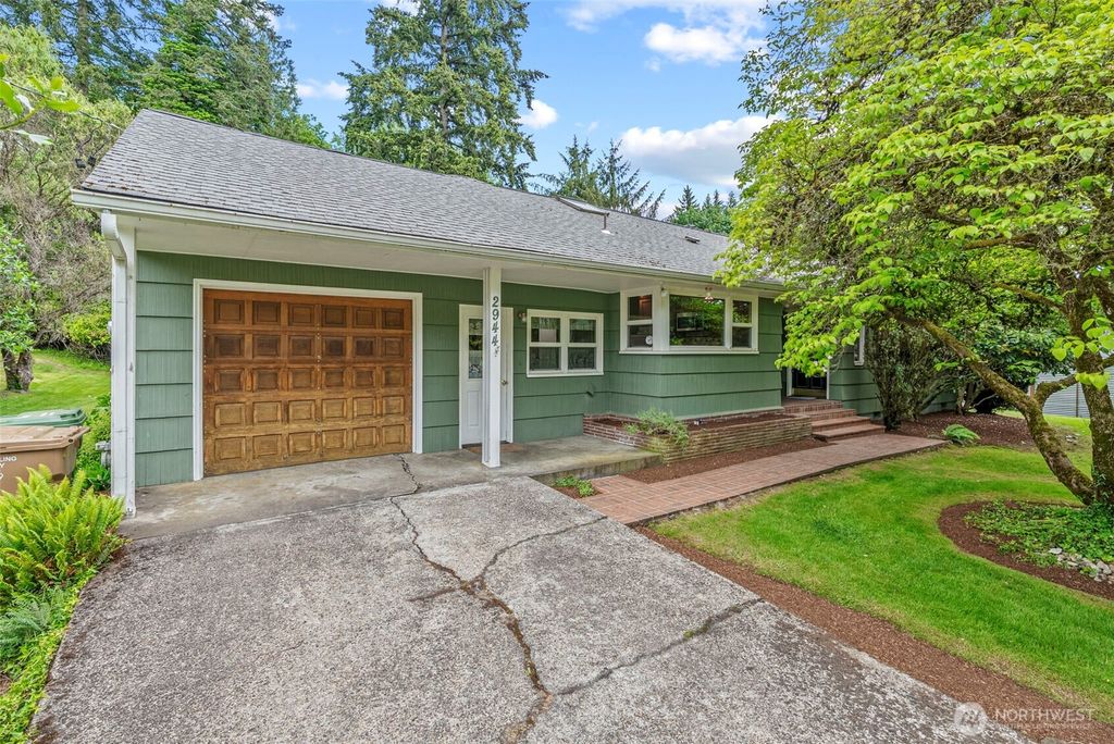 Photo of 2944 Madrona Drive, Longview, WA 98632 (MLS # 2524746)