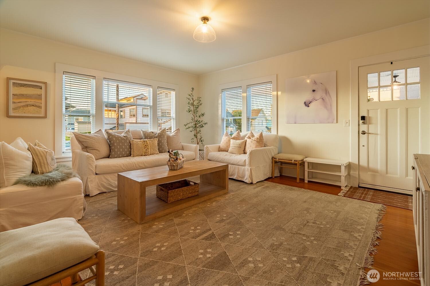 116 4th Avenue N