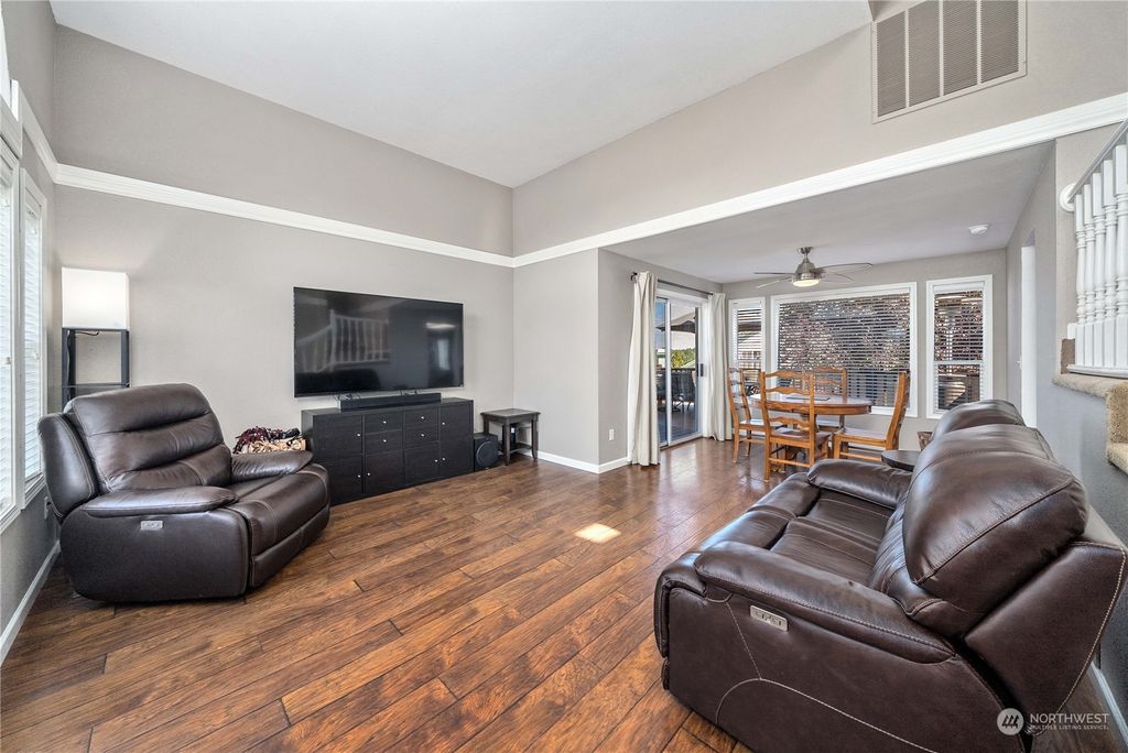 Photo of 2314 S 278th Court, Federal Way, WA 98003 (MLS # 2159526)