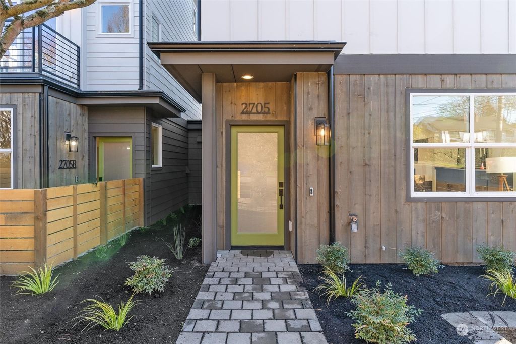 Photo of 2705 NE 54th Street, Seattle, WA 98105 (MLS # 2204160)