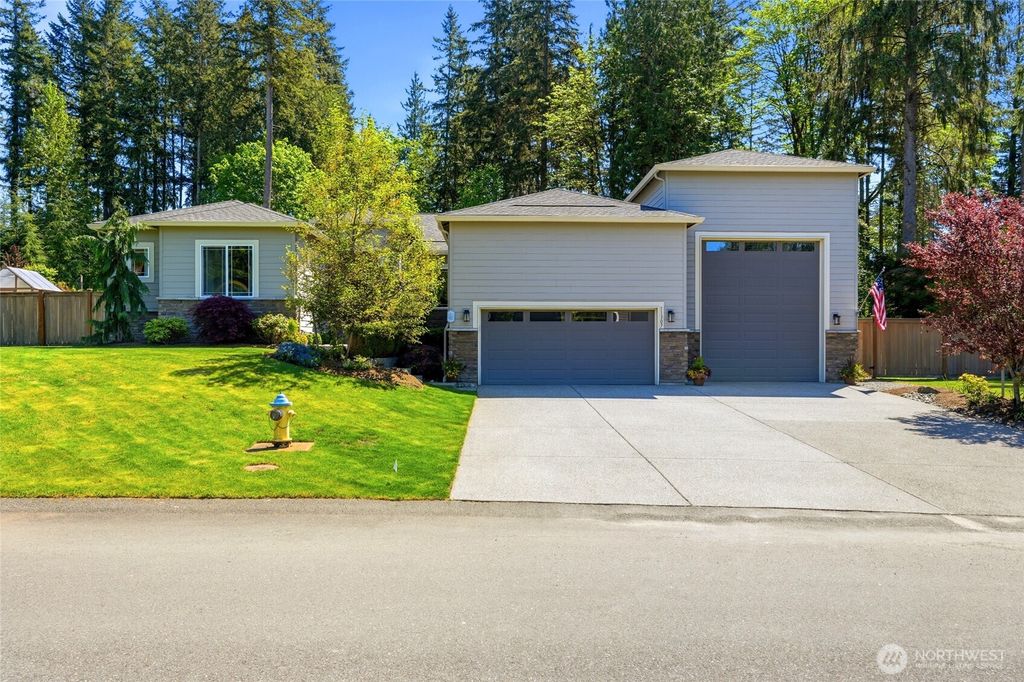 Photo of 11307 143rd Drive NE, Lake Stevens, WA 98258 (MLS # 2522935)