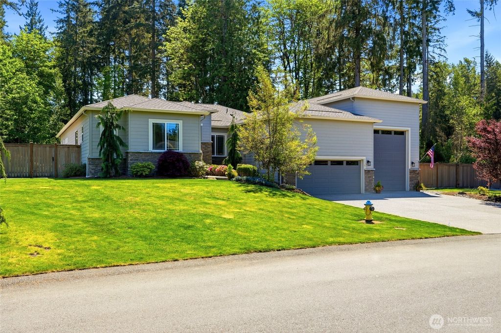 Photo of 11307 143rd Drive NE, Lake Stevens, WA 98258 (MLS # 2522935)