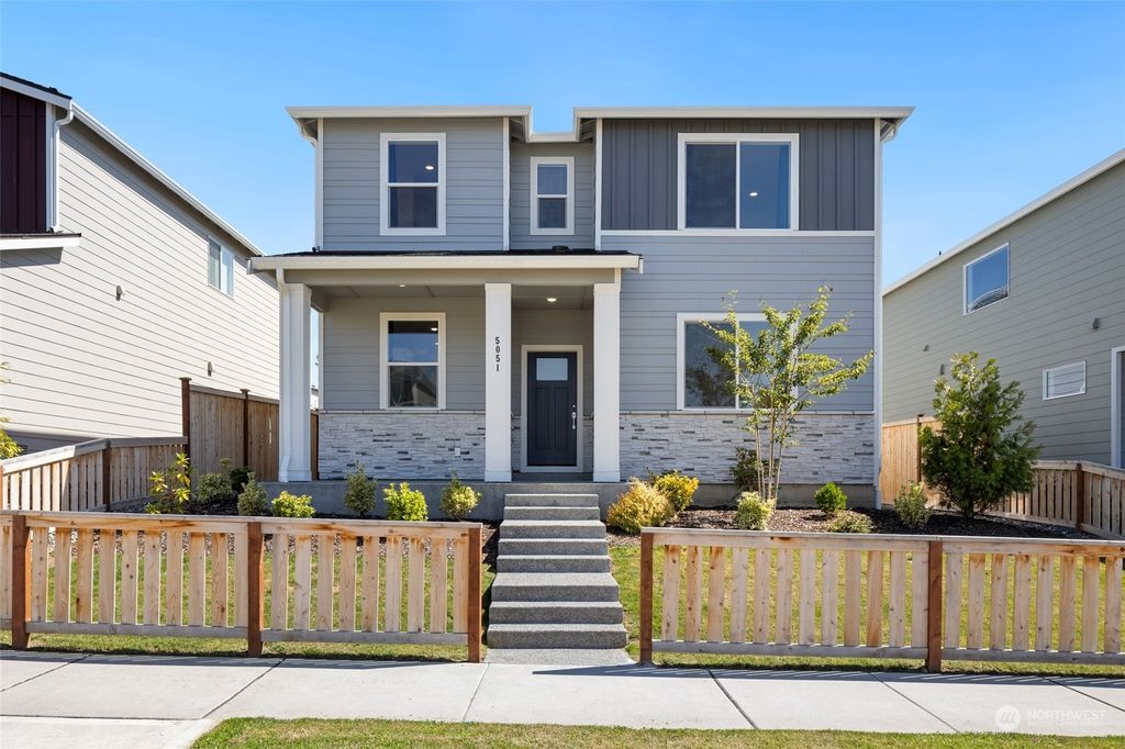 Photo of 5051 86th Avenue NE, Marysville, WA 98270 (MLS # 2283378)