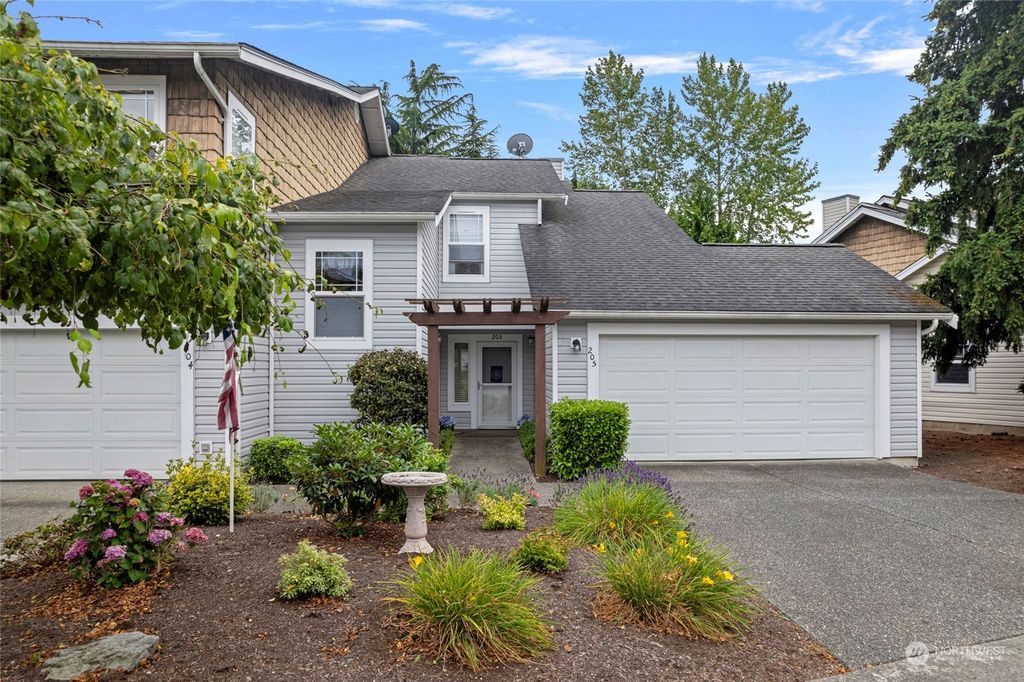 Photo of 7214 Centerville Court #204, Stanwood, WA 98292 (MLS # 2269290)