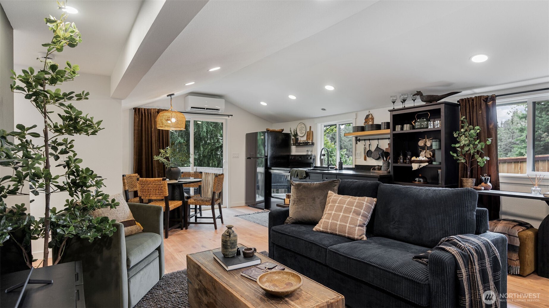 12907 Green Mountain Way