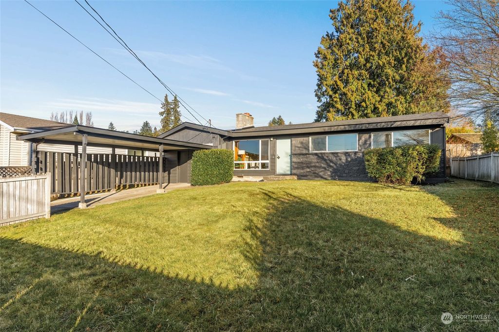 Photo of 20144 24th Avenue NW, Shoreline, WA 98177 (MLS # 2016889)