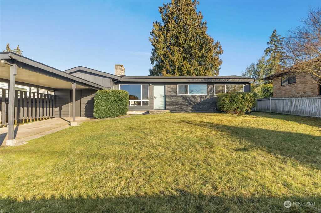Photo of 20144 24th Avenue NW, Shoreline, WA 98177 (MLS # 2016889)
