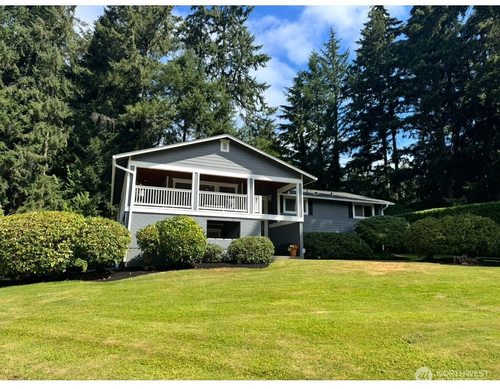 Photo of 972 Altadena Drive, Fircrest, WA 98466 (MLS # 2582327)