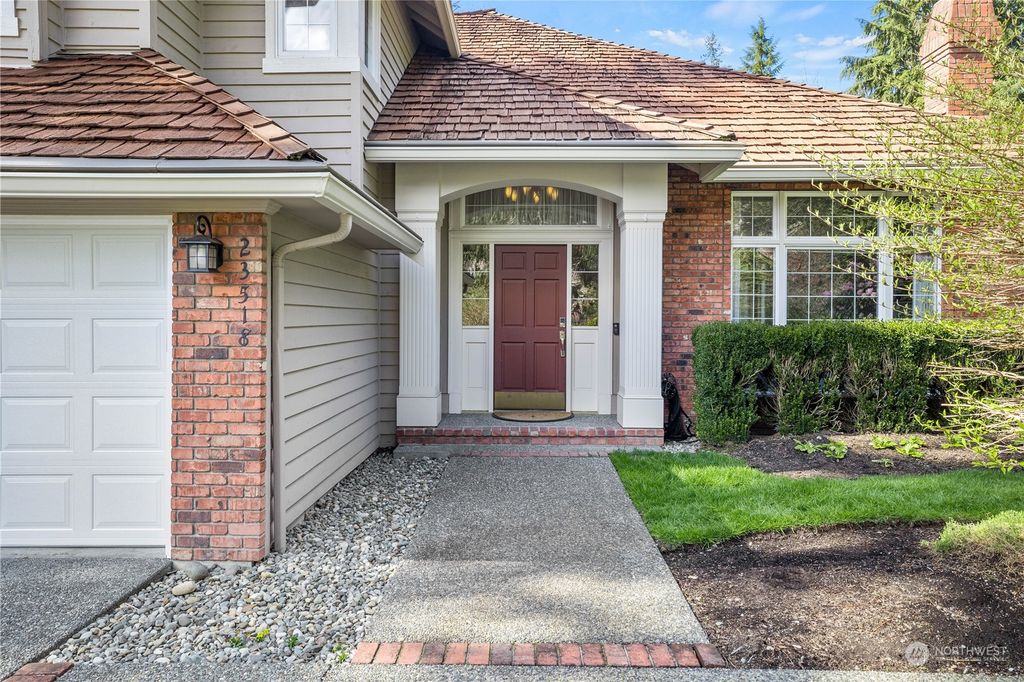 Photo of 23518 NE 78th Way, Redmond, WA 98053 (MLS # 2055135)