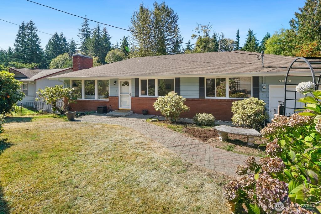 Photo of 4910 W View Drive, Everett, WA 98203 (MLS # 2435322)