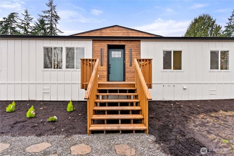 Photo of 35851 12th Avenue SW, Federal Way, WA 98023 (MLS # 2552287)