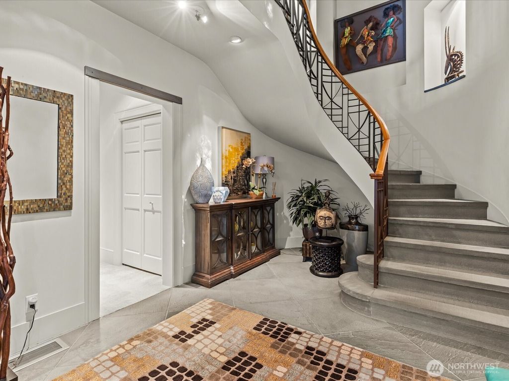 Photo of 3332 E Ford Place, Seattle, WA 98112 (MLS # 2370830)