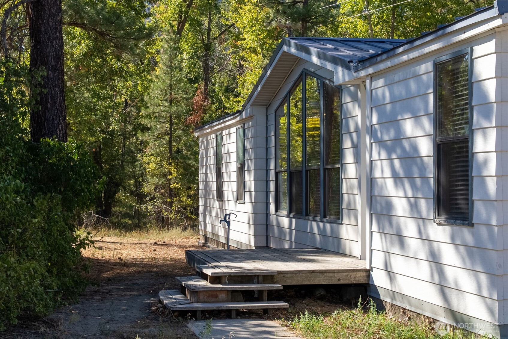 1221 Riverside Avenue