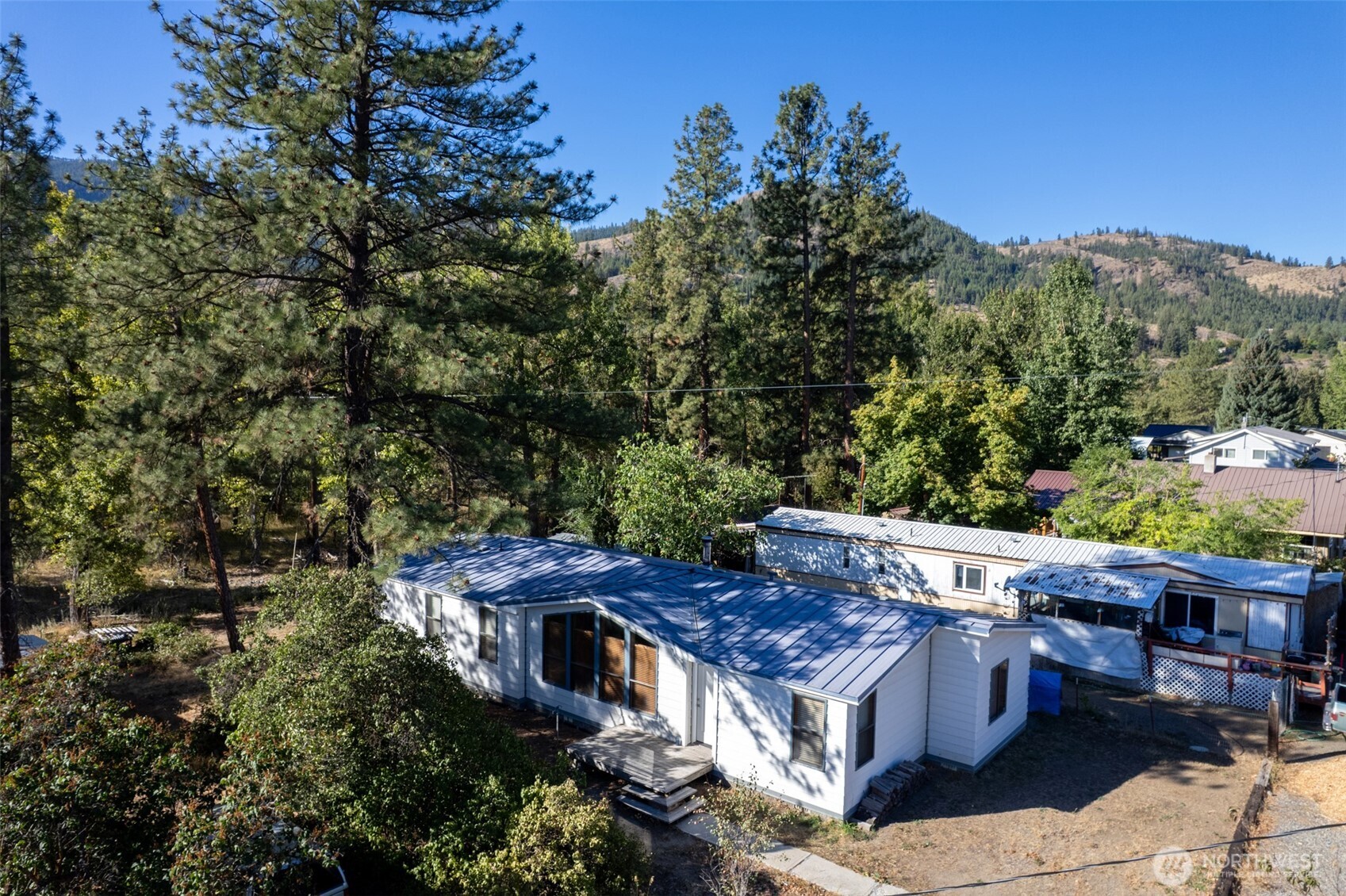 1221 Riverside Avenue