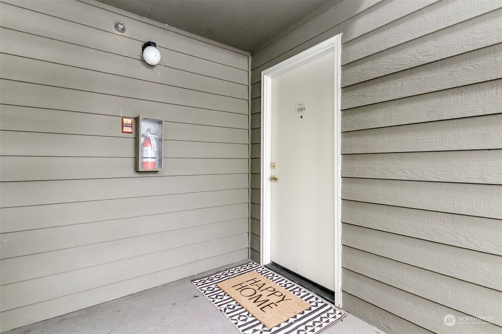 Photo of 1805 S 284th Lane #F-104, Federal Way, WA 98003 (MLS # 2049370)