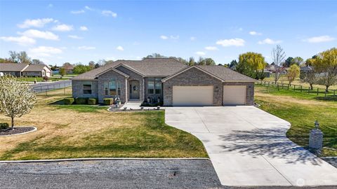 Photo of 1859 F.5 Road NE, Moses Lake, WA 98837 (MLS # 2505112)